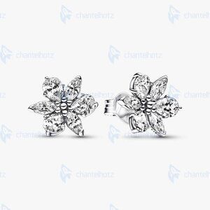 Pandora Sparkling Herbarium Cluster Stud Earrings